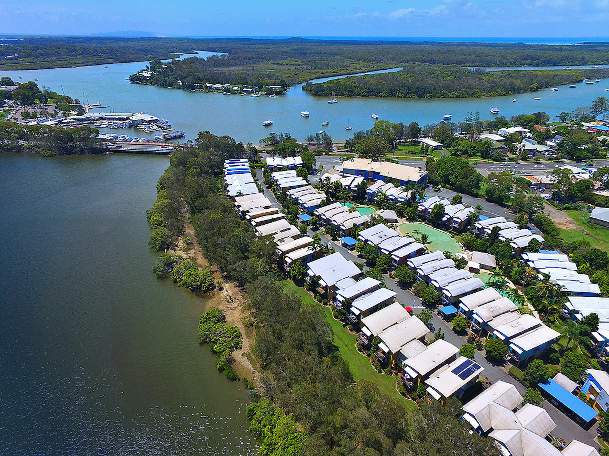 נוסוויל Noosa Lakes Resort מראה חיצוני תמונה